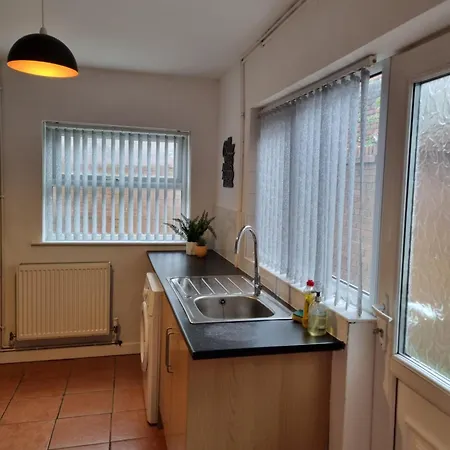 Charming Apartments - Spacious Townhouse Near City Centre And Docks, Free Parking Liverpool Buitenkant foto