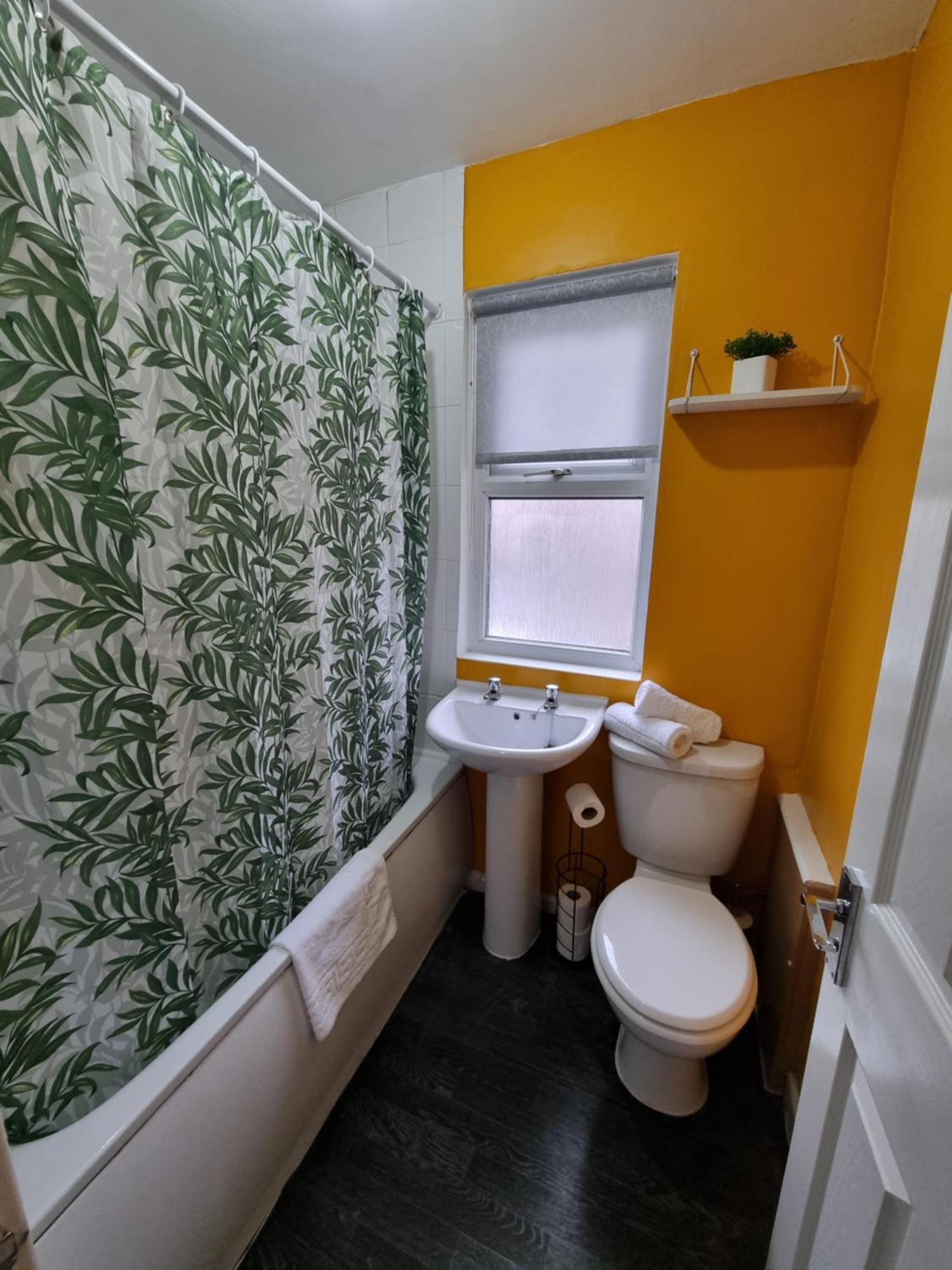 Charming - Spacious Townhouse Near Centre And Docks, Free Parking Liverpool