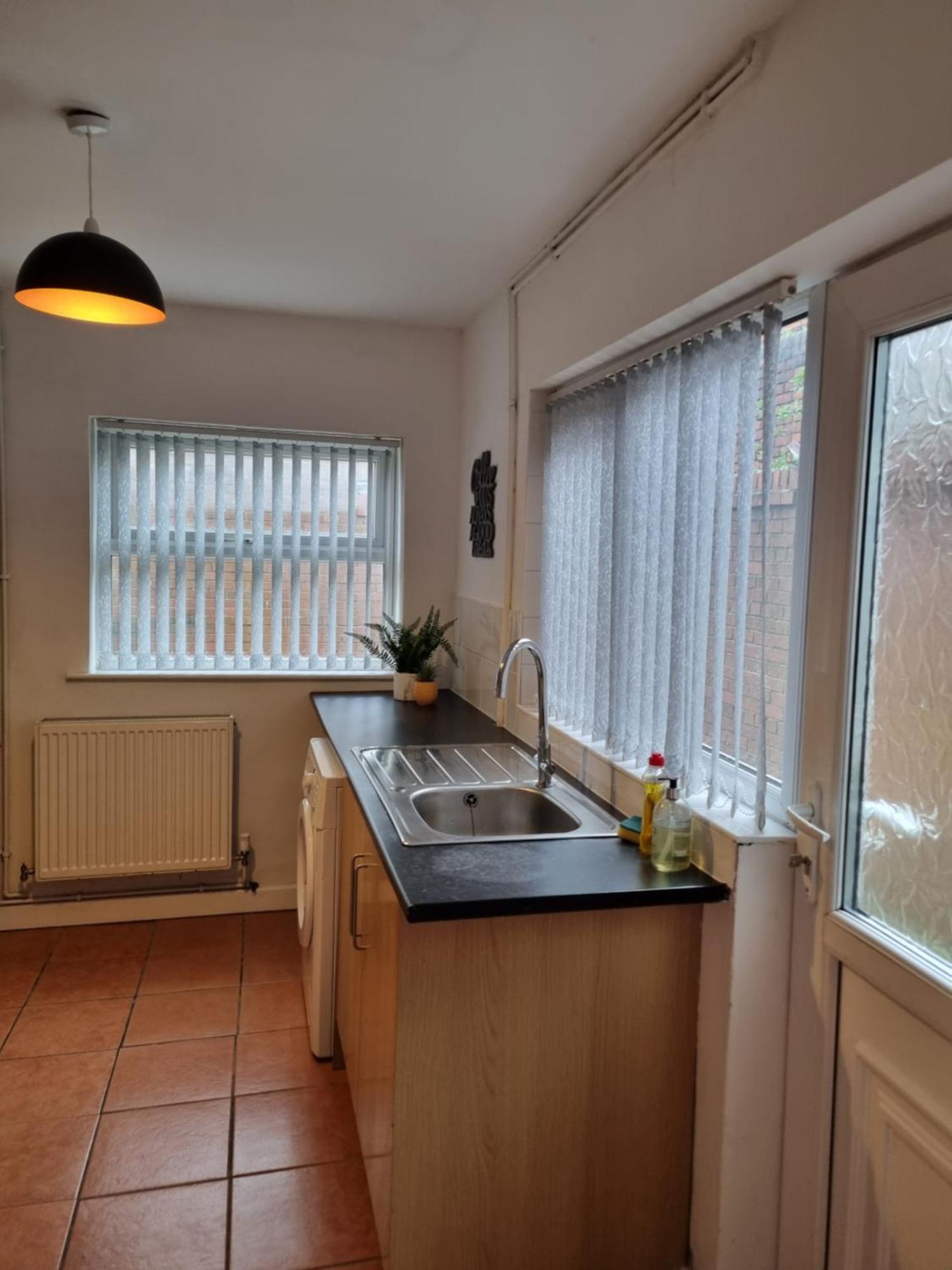 Charming - Spacious Townhouse Near Centre And Docks, Free Parking Holiday home