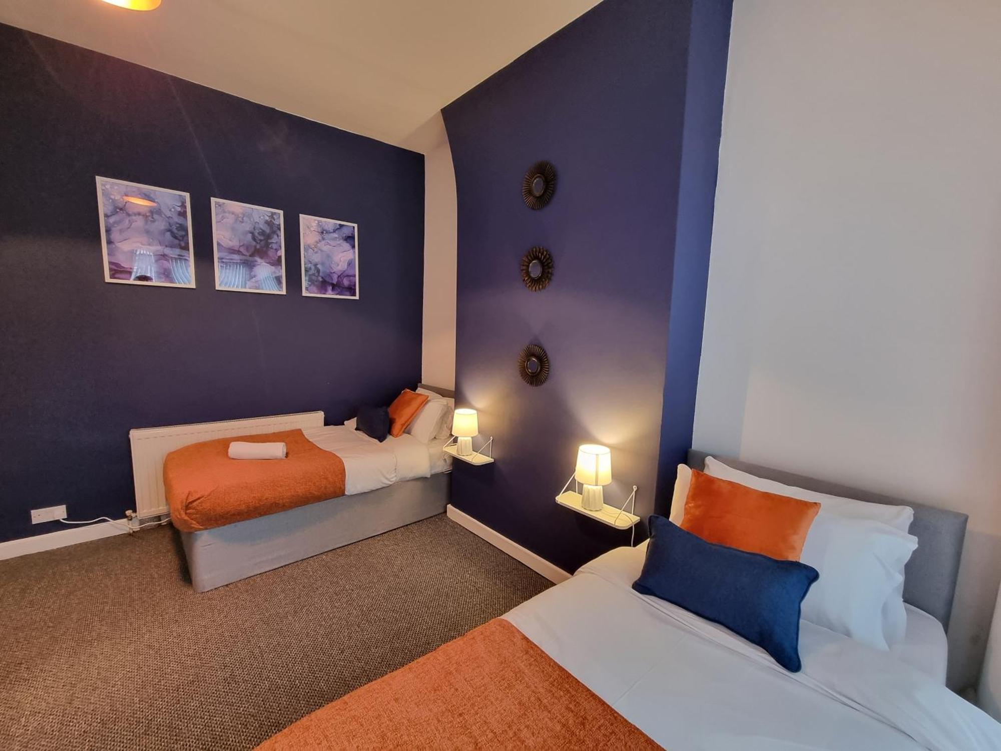 Holiday home Charming - Spacious Townhouse Near Centre And Docks, Free Parking Liverpool